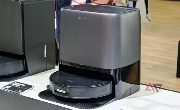 The Roborock Saros 20 Flow Complete Refills, Washes, and Empties Itself — You Just Point It at the Mess